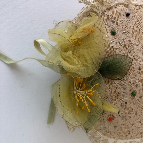 Antique Lace Pincushion - Picture 2 of 8